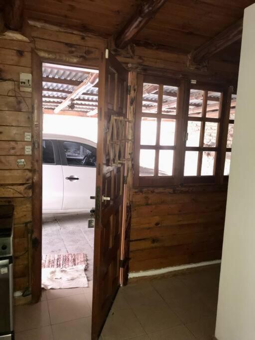 Pequena Casa De Troncos, Detras De Casa Principal No Trabajo Con Tarjeta De Credito Puerto Madryn Eksteriør billede