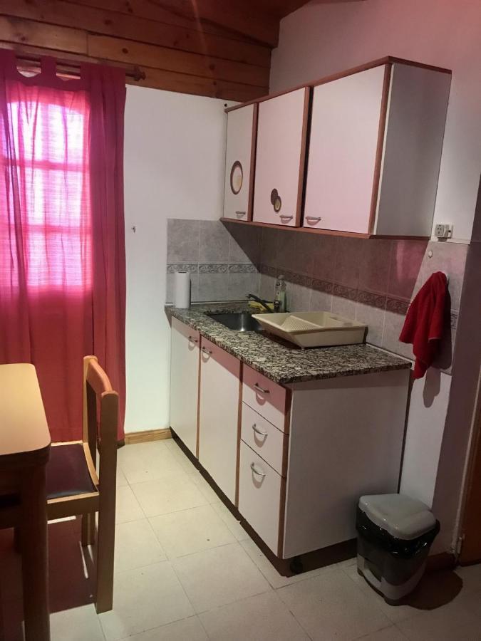 Pequena Casa De Troncos, Detras De Casa Principal No Trabajo Con Tarjeta De Credito Puerto Madryn Eksteriør billede