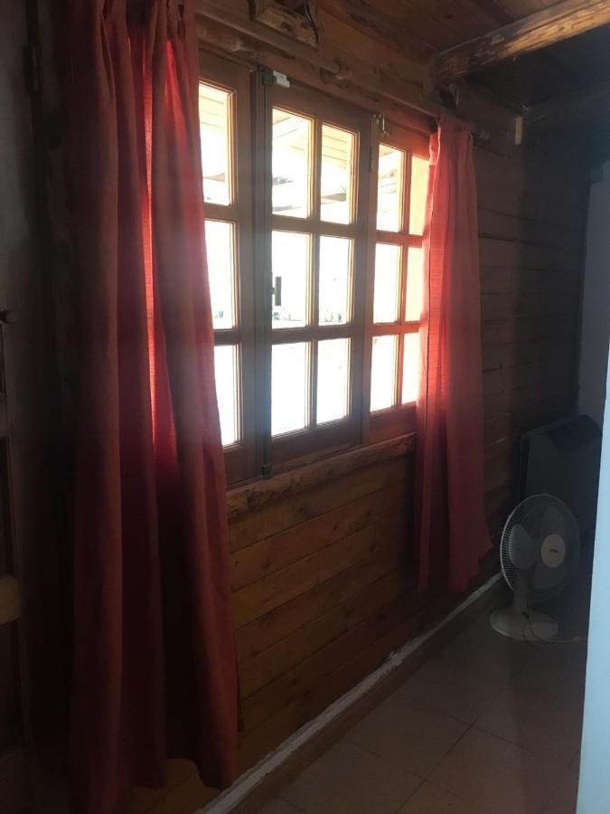 Pequena Casa De Troncos, Detras De Casa Principal No Trabajo Con Tarjeta De Credito Puerto Madryn Eksteriør billede